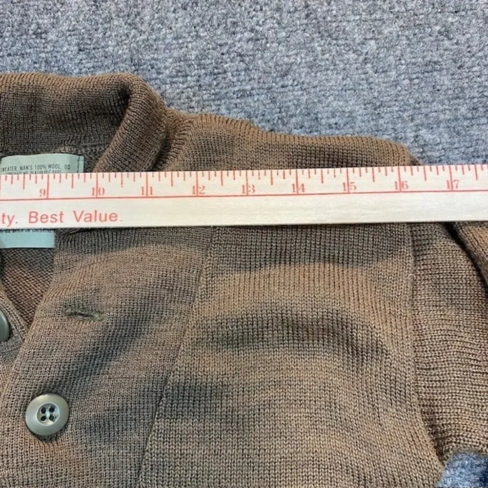 Vintage US Army Henley Wool Pullover Sweater Men Small Jack Young Military Brown